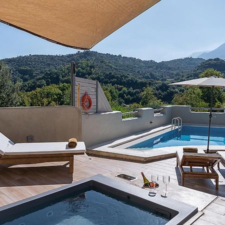 Verekinthos Villas Yerolákkos Exterior foto
