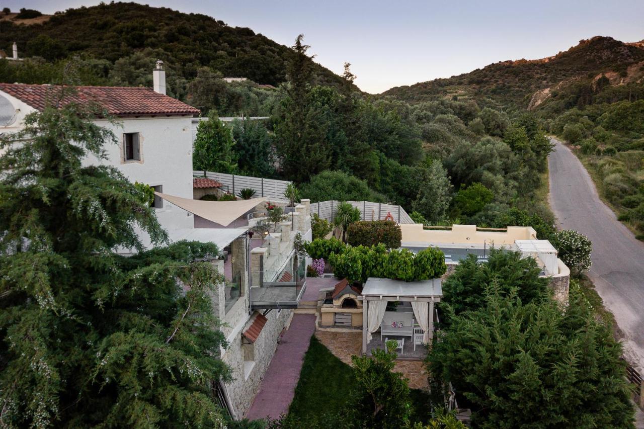 Verekinthos Villas Yerolákkos Exterior foto