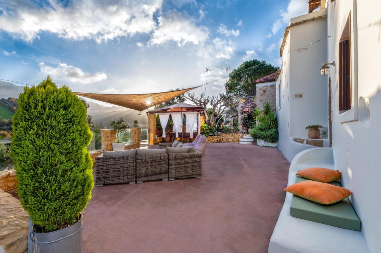 Verekinthos Villas Yerolákkos Exterior foto
